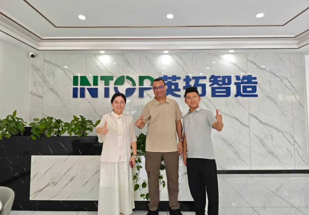 Moroccan Client visitationes intop Machinery inspicere yogurt productio linea
